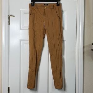 Ayres Zippered Ankle Crop Pants